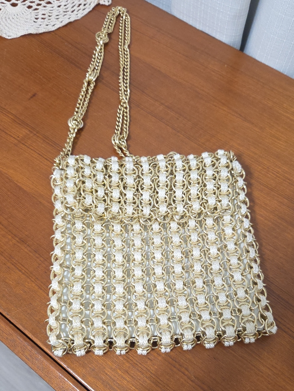 Vintaged 1960's Walborg Chainmail Links Gold Chain-Link Evening Crossbody Bag